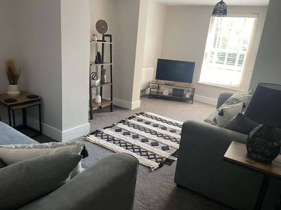 Oak House - 3Bed Townhouse With Free Parking In The Town Centre By Shortstays4U King's Lynn Exterior photo